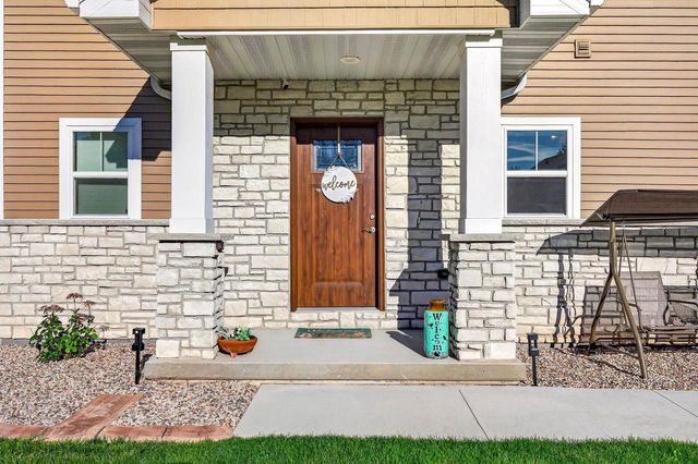 2215 SOFTWIND ROAD, Neenah, WI 54956