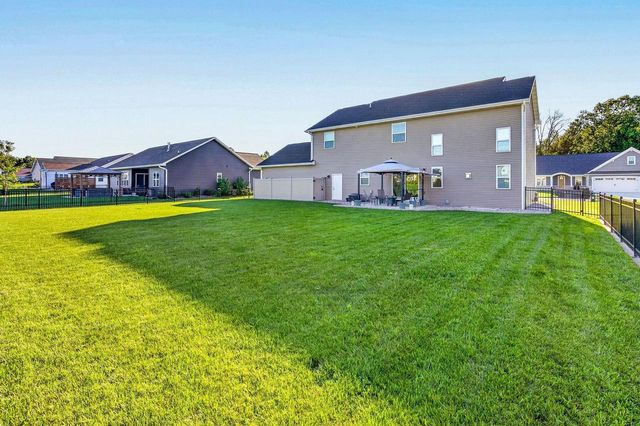 2215 SOFTWIND ROAD, Neenah, WI 54956