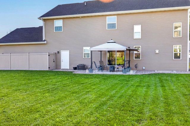 2215 SOFTWIND ROAD, Neenah, WI 54956