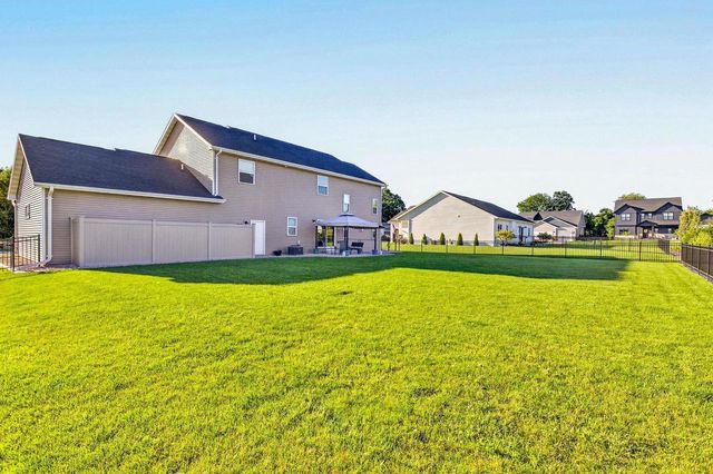 2215 SOFTWIND ROAD, Neenah, WI 54956