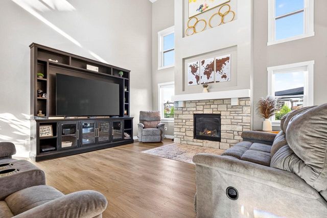2215 SOFTWIND ROAD, Neenah, WI 54956