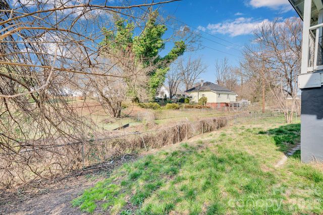 309 S Highland Street, Gastonia, NC 28052