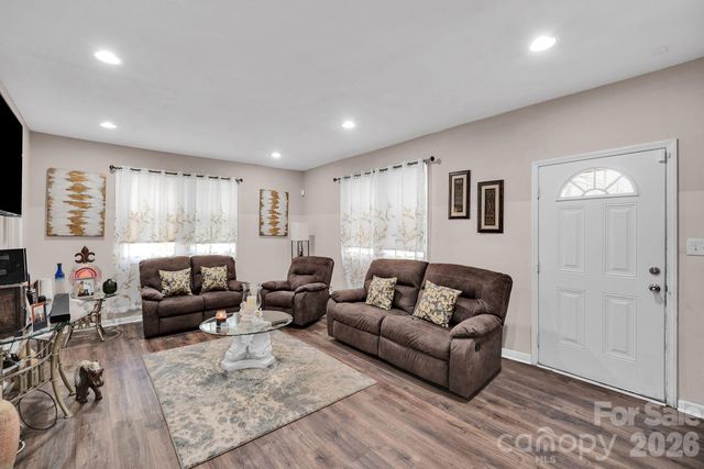 309 S Highland Street, Gastonia, NC 28052