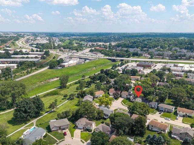 15919 Martha Circle, Omaha, NE 68130