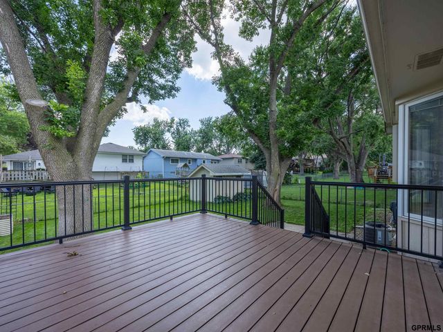 15919 Martha Circle, Omaha, NE 68130