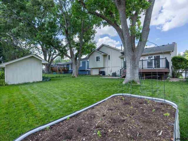 15919 Martha Circle, Omaha, NE 68130