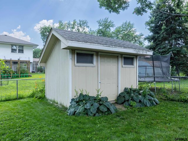 15919 Martha Circle, Omaha, NE 68130