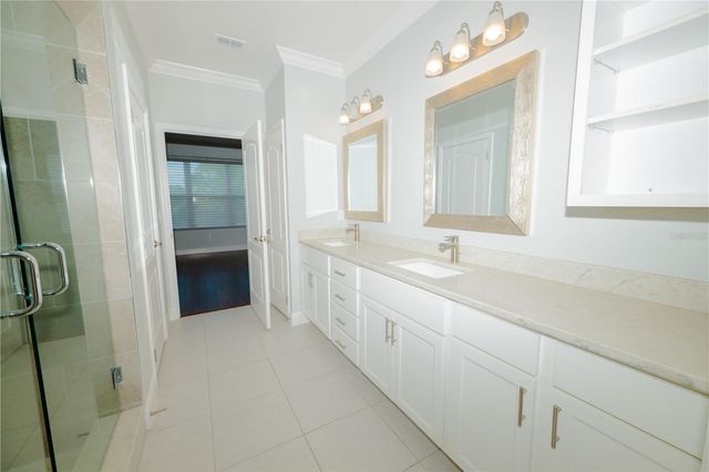 8301 FOSTER DRIVE 8301, Davenport, FL 33896