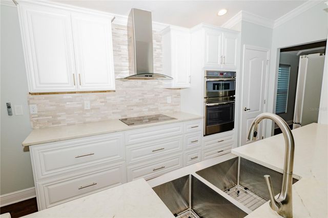 8301 FOSTER DRIVE 8301, Davenport, FL 33896