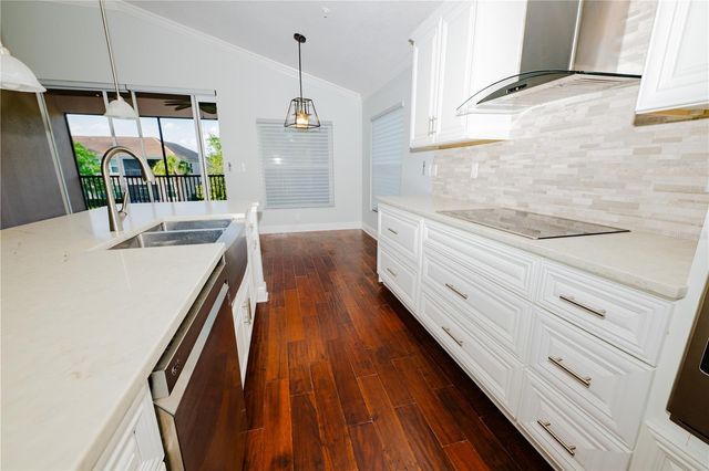 8301 FOSTER DRIVE 8301, Davenport, FL 33896