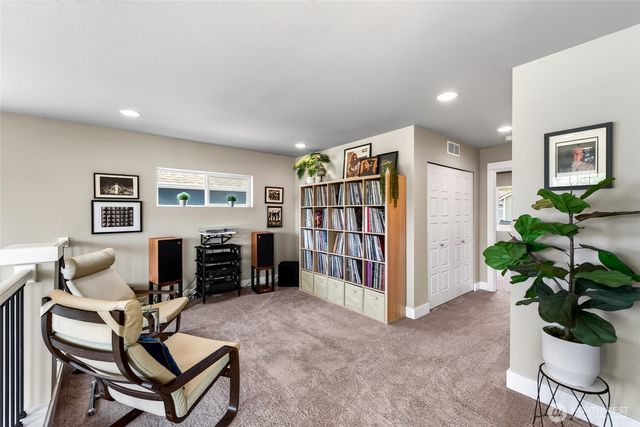 18852 129th Street E, Bonney Lake, WA 98391