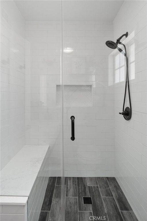 Image 23 of property listing at 23555 Neargate, Newhall, CA 91321