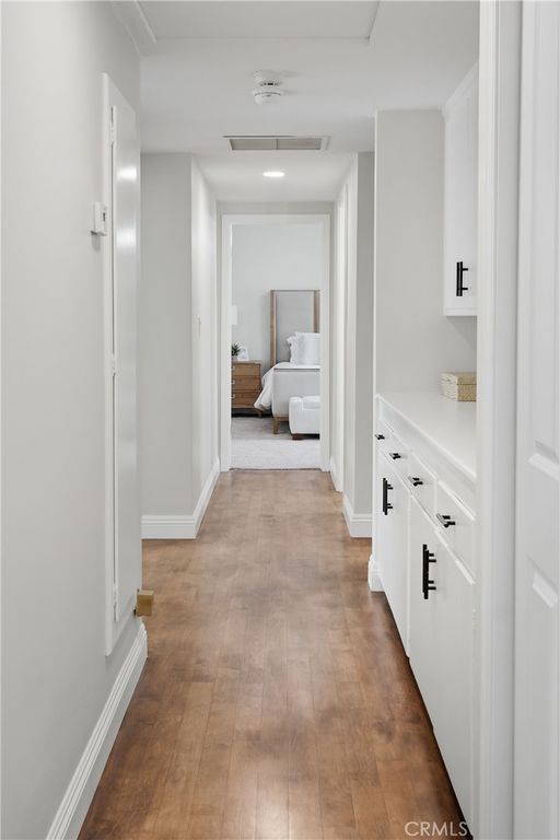 Image 29 of property listing at 23555 Neargate, Newhall, CA 91321