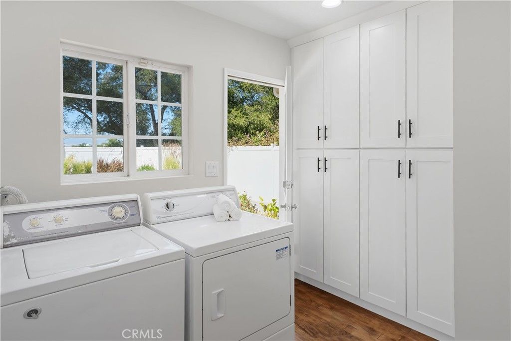 Image 30 of property listing at 23555 Neargate, Newhall, CA 91321