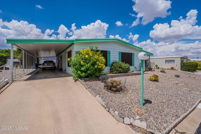 240 W Cumaro Drive, Green Valley, AZ 85614