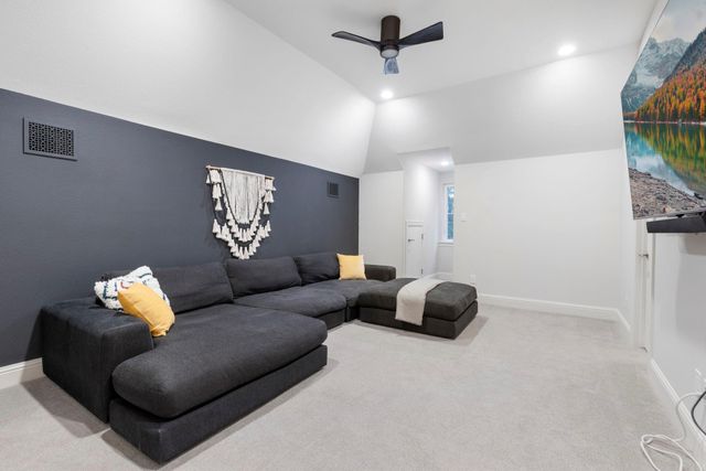 123 Hickory Street, Shenandoah, TX 77384