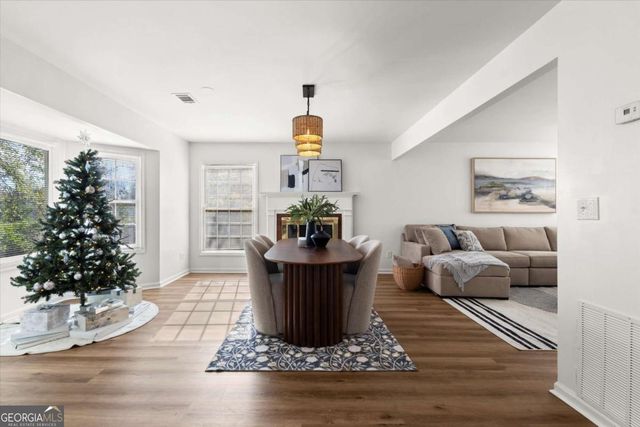 163 Willow Stream Court, Roswell, GA 30076