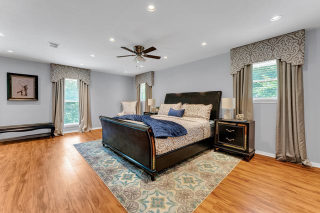 3908 Wildwood, Euless, TX 76040
