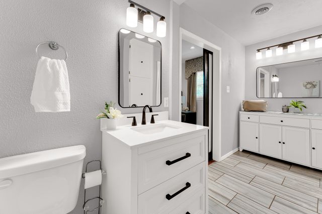 3908 Wildwood, Euless, TX 76040
