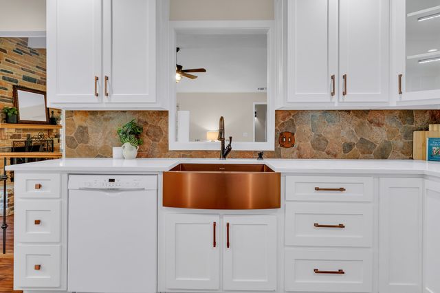 3908 Wildwood, Euless, TX 76040