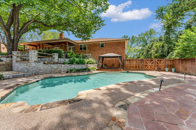 3908 Wildwood, Euless, TX 76040