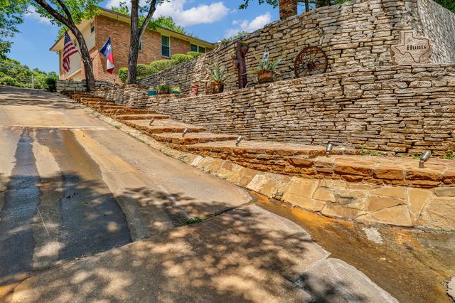 3908 Wildwood, Euless, TX 76040