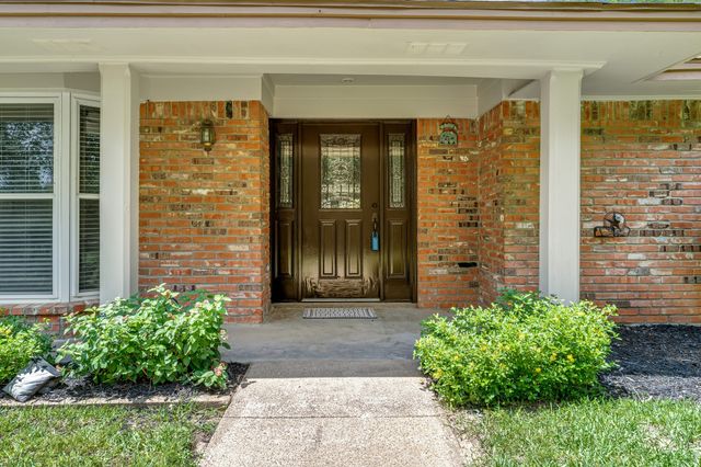 3908 Wildwood, Euless, TX 76040