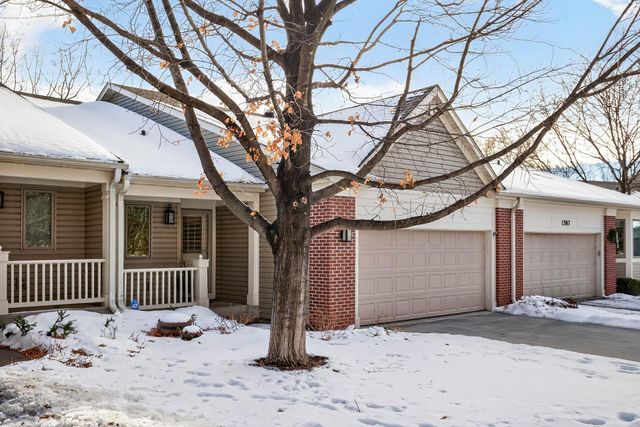 1585 Summit Shores Circle, Burnsville, MN 55306