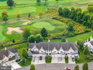 156 E COUNTRY CLUB DR, Mount Holly, NJ 08060