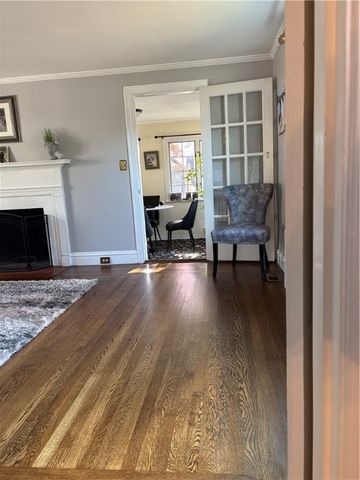 42 Pelham Parkway, North Providence, RI 02911