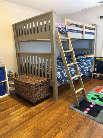 42 Pelham Parkway, North Providence, RI 02911