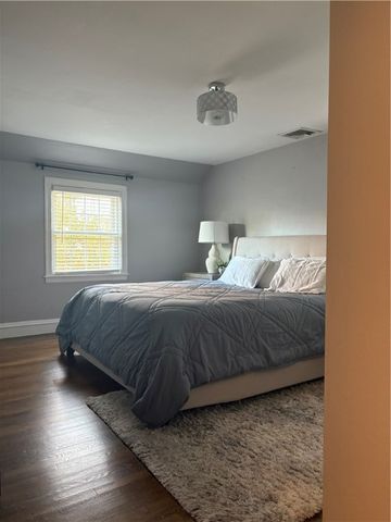 42 Pelham Parkway, North Providence, RI 02911