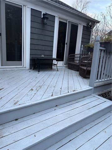 42 Pelham Parkway, North Providence, RI 02911