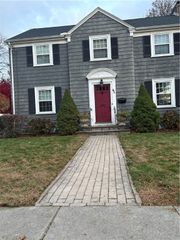 42 Pelham Parkway, North Providence, RI 02911