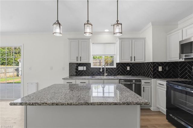 4020 banbridge Drive, High Point, NC 27260