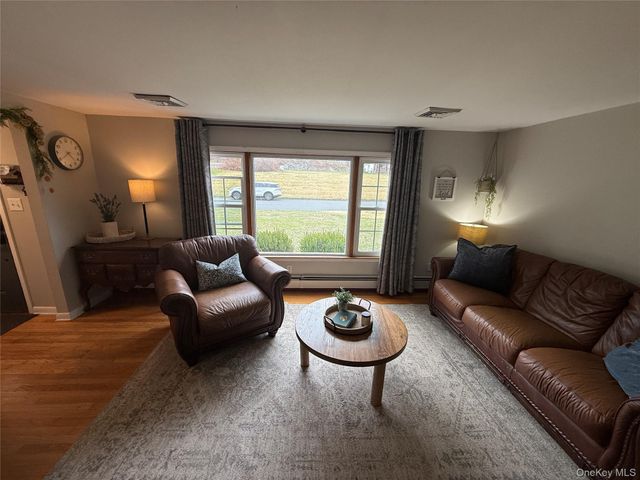 43 Birchwood Drive, New Windsor, NY 12553