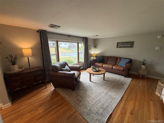 43 Birchwood Drive, New Windsor, NY 12553