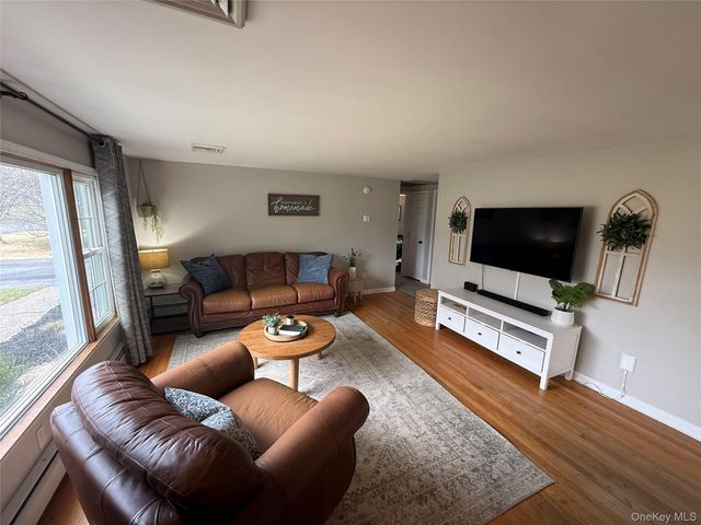 43 Birchwood Drive, New Windsor, NY 12553