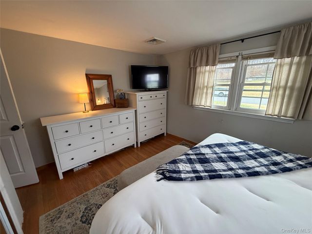 43 Birchwood Drive, New Windsor, NY 12553