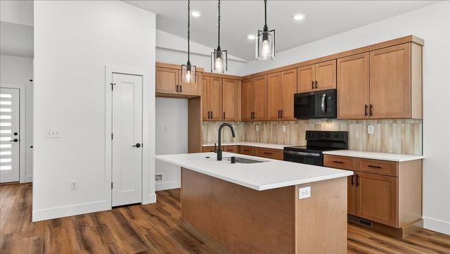 16803 N Wellington Rd, Colbert, WA 99005