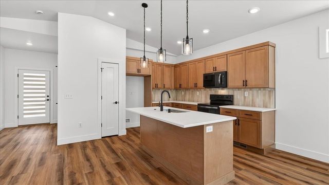 16803 N Wellington Rd, Colbert, WA 99005