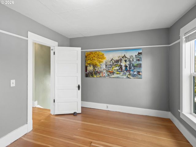 4037 Ne 8TH Ave, Portland, OR 97212