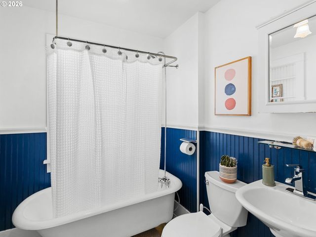 4037 Ne 8TH Ave, Portland, OR 97212