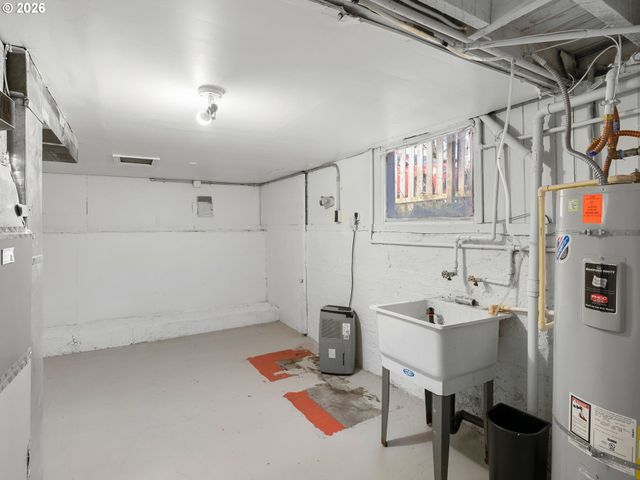 4037 Ne 8TH Ave, Portland, OR 97212