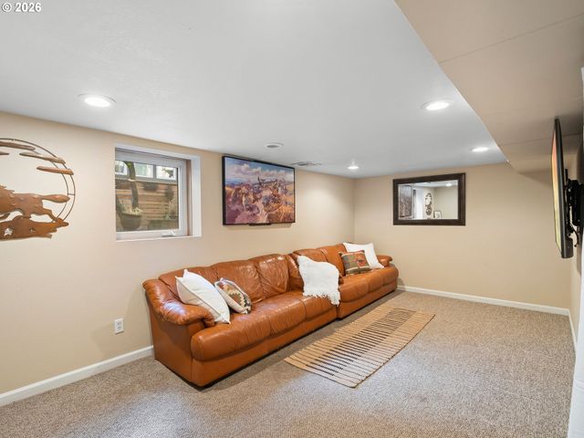 4037 Ne 8TH Ave, Portland, OR 97212