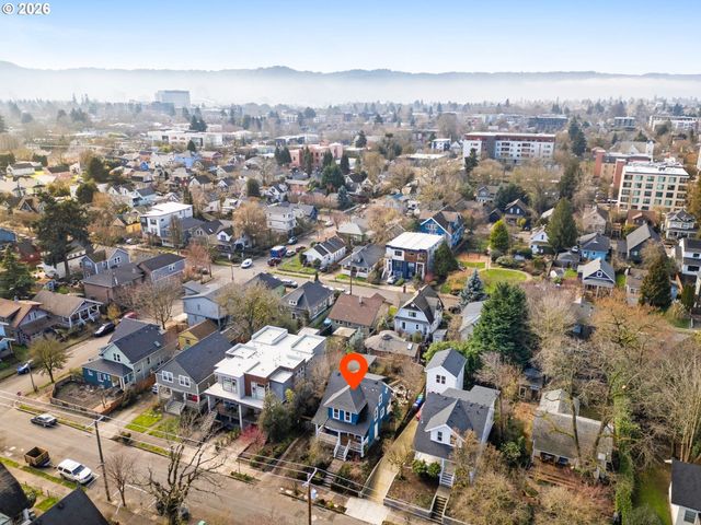 4037 Ne 8TH Ave, Portland, OR 97212