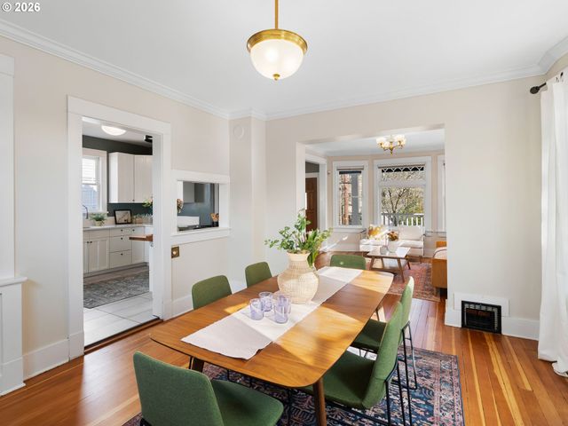 4037 Ne 8TH Ave, Portland, OR 97212