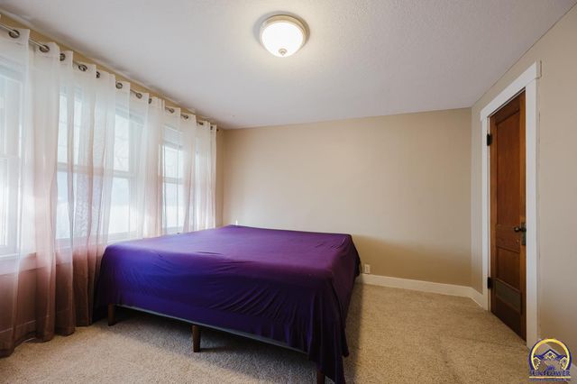 622 SW Lindenwood AVE, Topeka, KS 66606