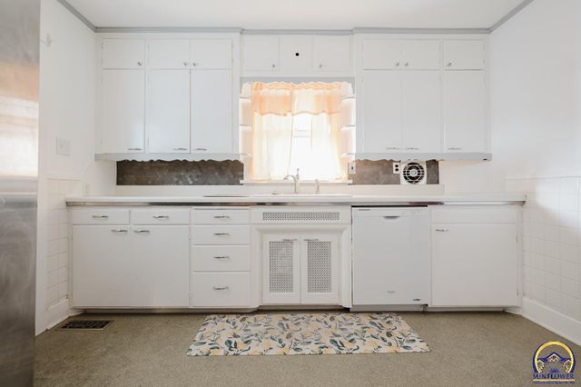 622 SW Lindenwood AVE, Topeka, KS 66606