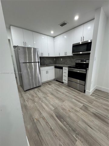 3609 SW 27th St 3609, Miami, FL 33133